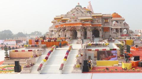 North & South India Tour with Ayodhya & Varanasi
